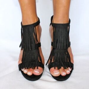 🆕 Fringe stilettos 👠